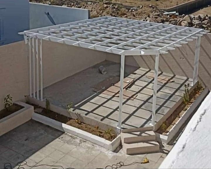 مظلات لكسان شفاف