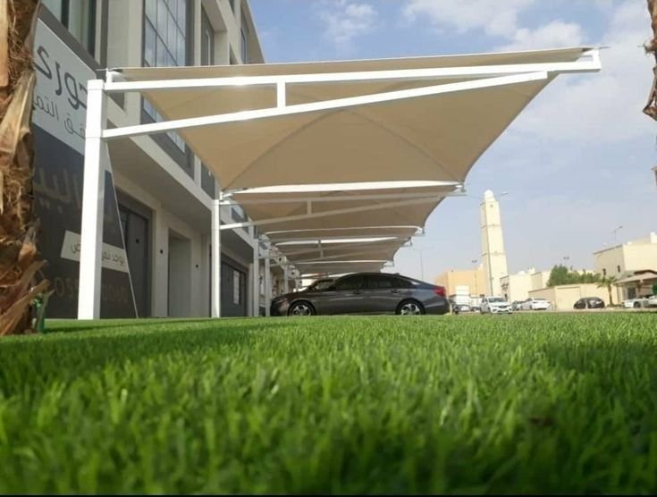 مظلات مواقف سيارات